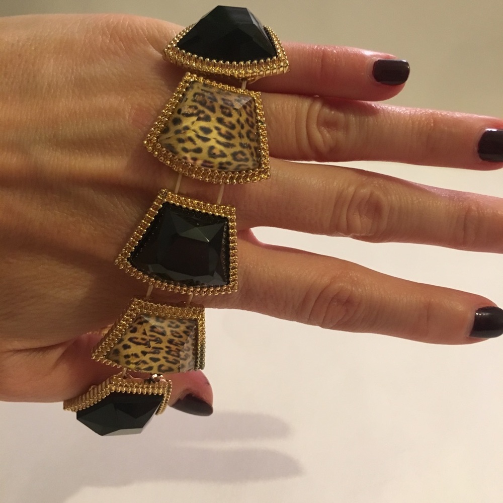 Leopard Stretch Bracelet - Picture 4 of 4